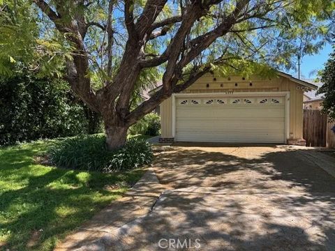 Photo of 6932 Tobias Ave, Van Nuys, CA 91405 (MLS # SR26060500)