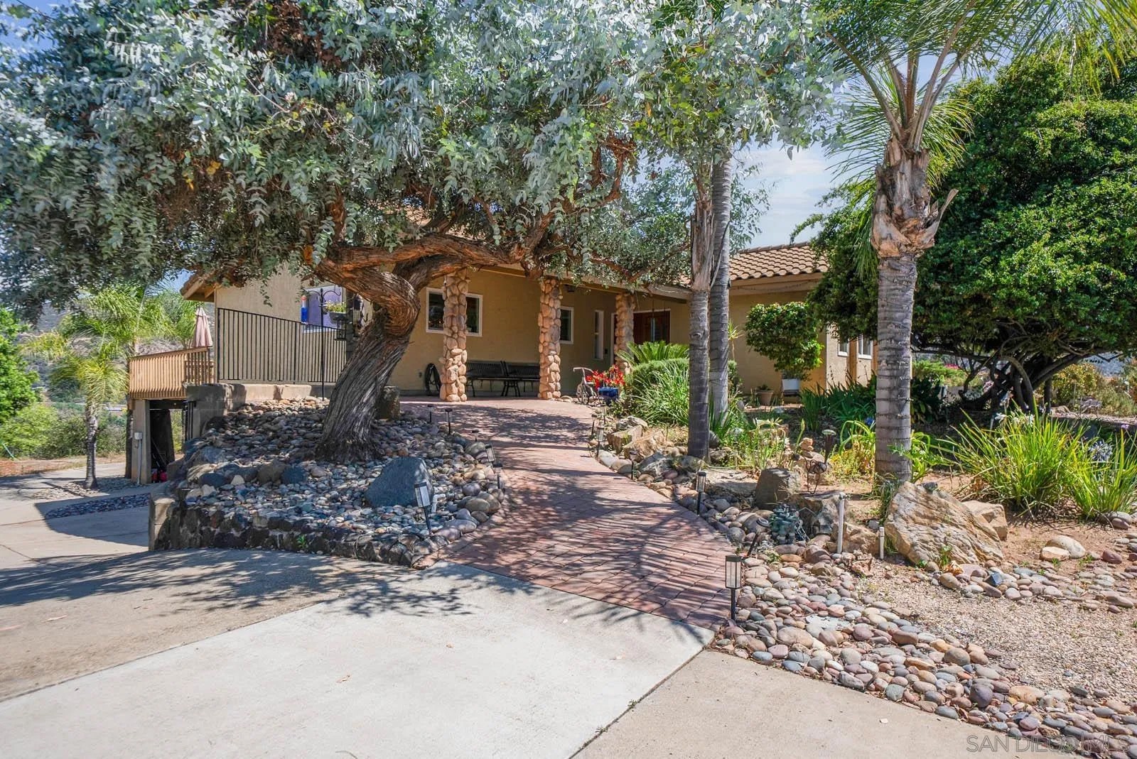 9895 EL CAPITAN REAL RD