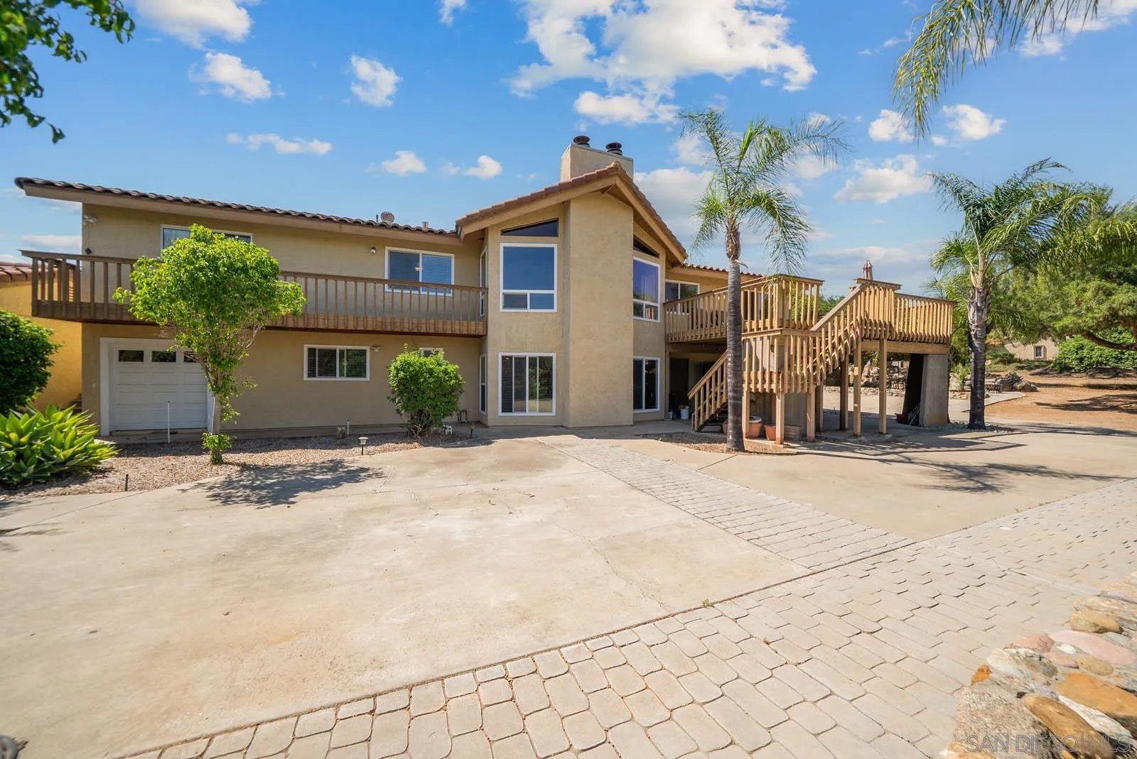 9895 EL CAPITAN REAL RD