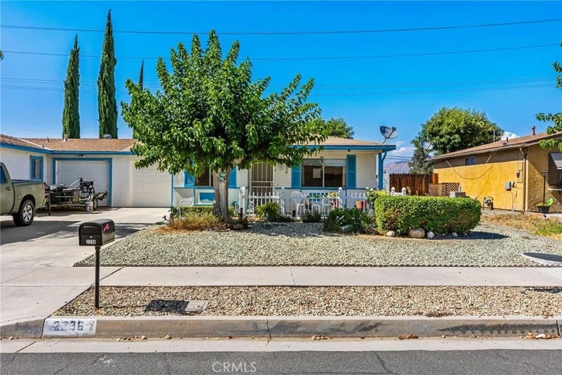2236 San Padre