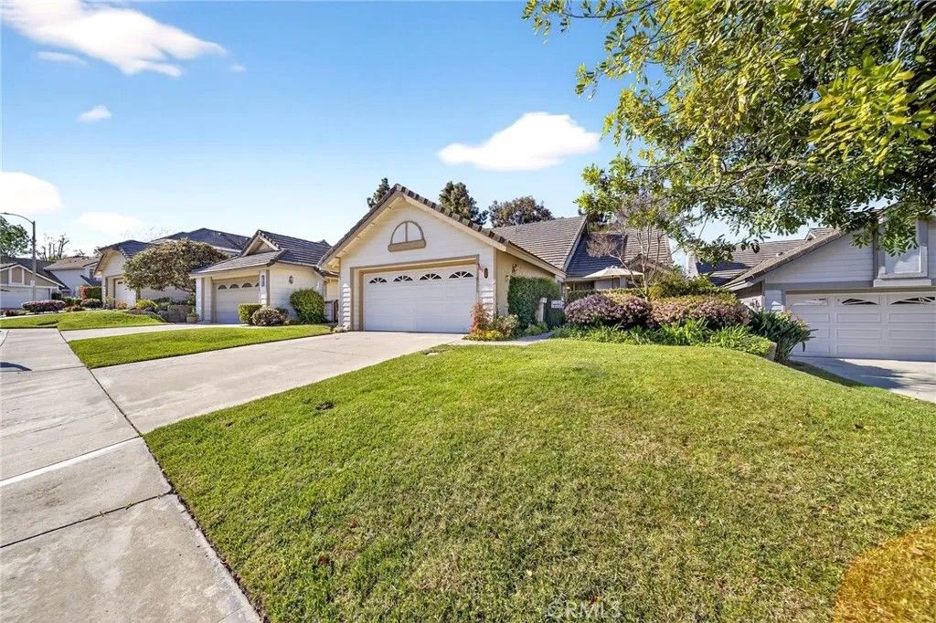 Photo of 1786 Spyglass Circle, Vista, CA 92081 (MLS # SW26055171)