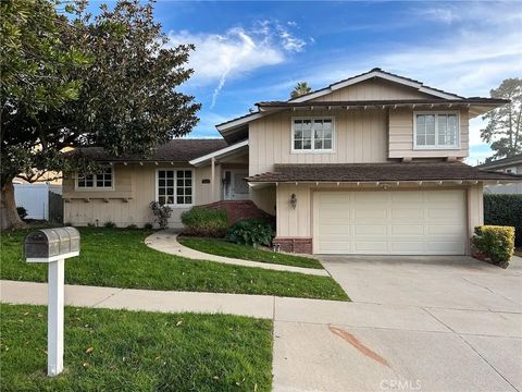 Photo of 5610 Scotwood Dr, Rancho Palos Verdes, CA 90275 (MLS # PV25279595)