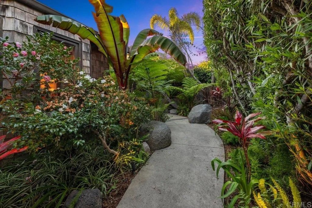 Photo of 2034 Mackinnon Avenue, Cardiff By The Sea, CA 92007 (MLS # NDP2510708)