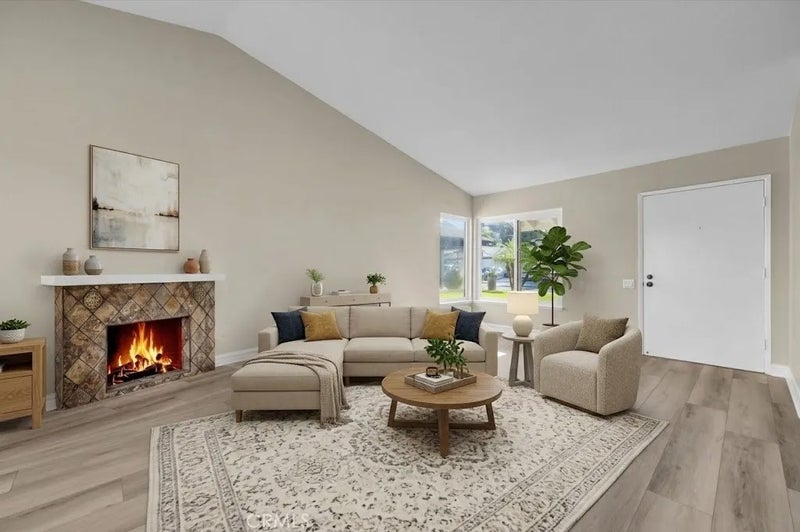 21251 Forest Meadow