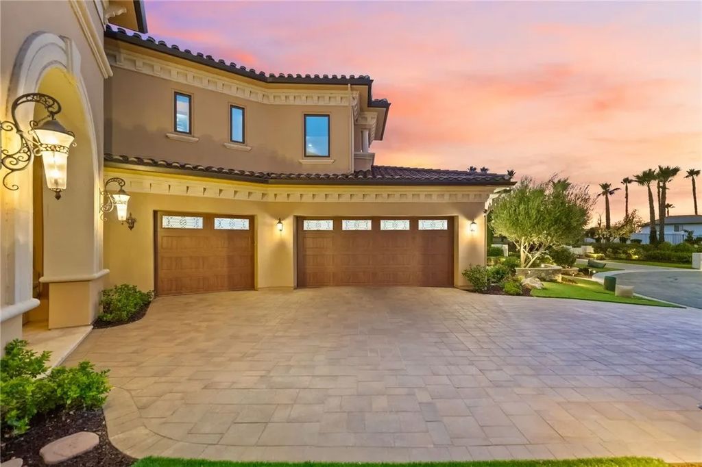 Photo of 37146 Formby Court, Murrieta, CA 92562 (MLS # SW25184580)