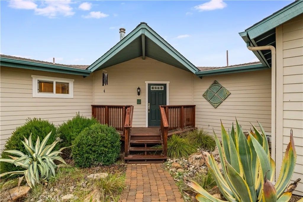 Photo of 11015 Bobcat Ln, Arroyo Grande, CA 93420 (MLS # PI25279921)