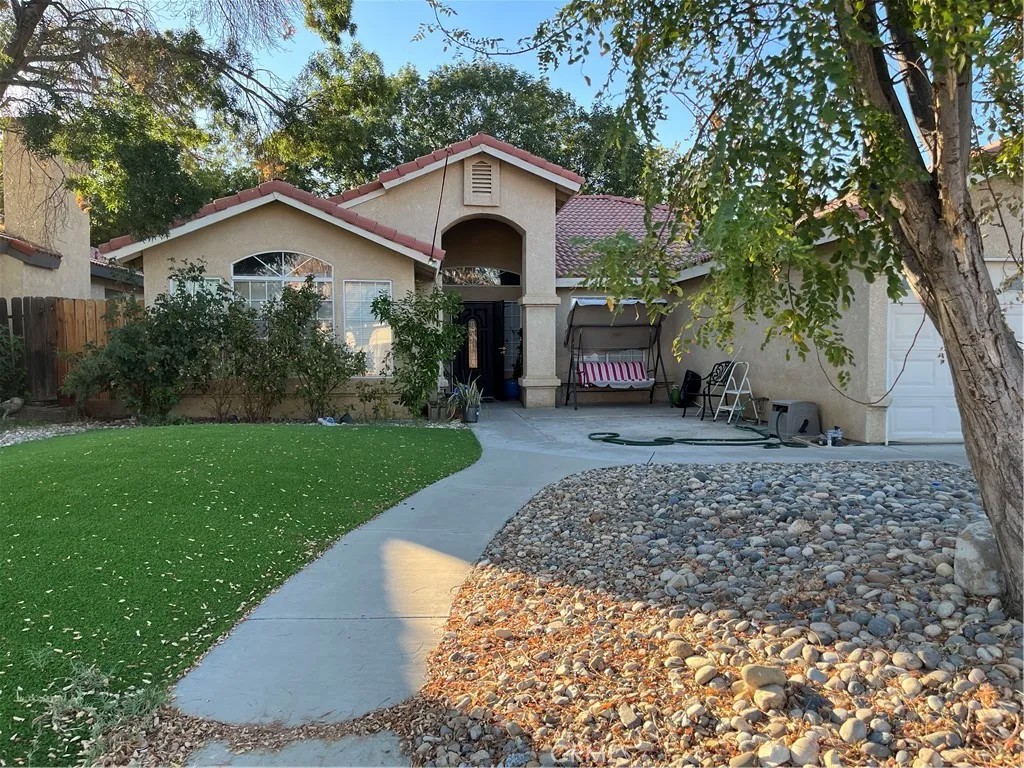 740 Hazelhurst