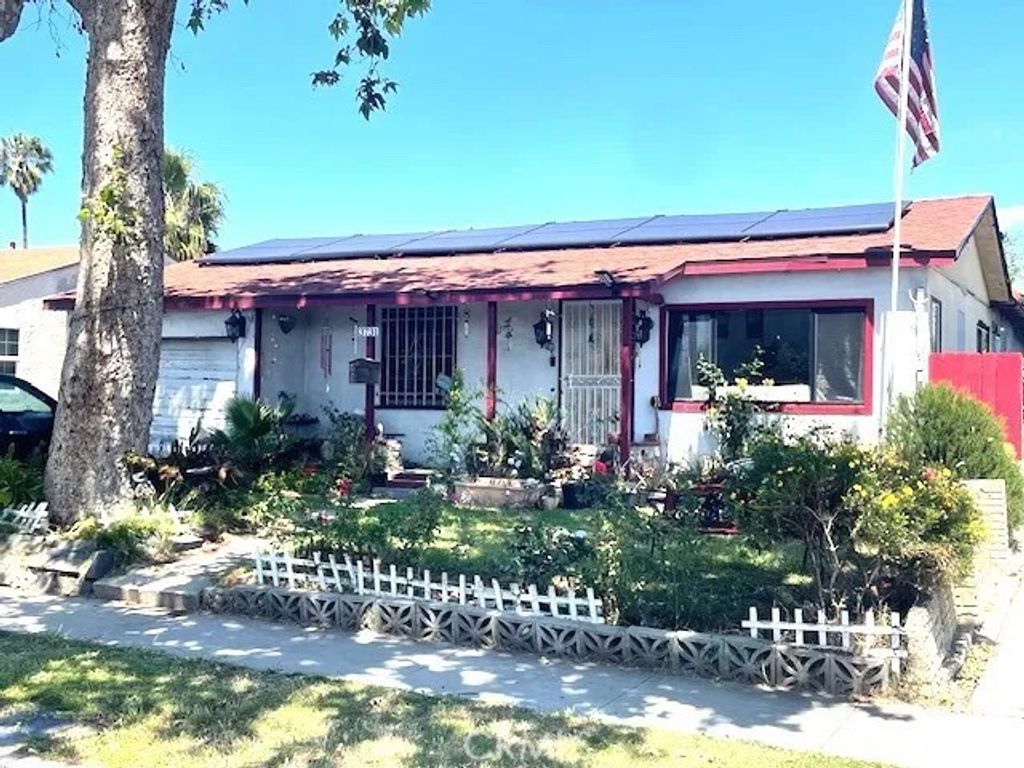 Photo of 3731 W 118th St, Hawthorne, CA 90250 (MLS # DW26080604)