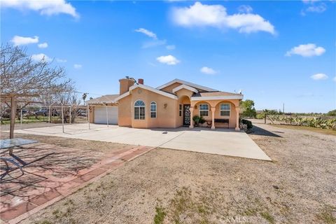 Photo of 36819 Dunford Ave, Littlerock, CA 93543 (MLS # SR26056091)