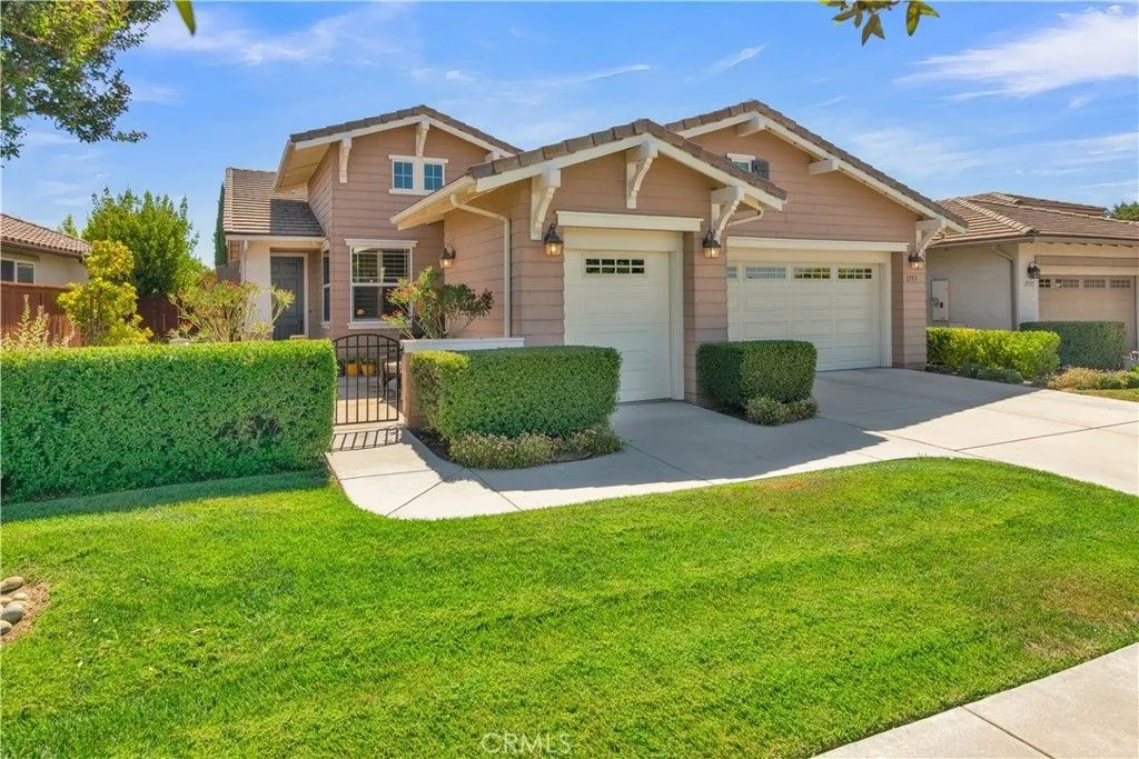 Photo of 2757 Traditions Loop, Paso Robles, CA 93446 (MLS # CV26005575)