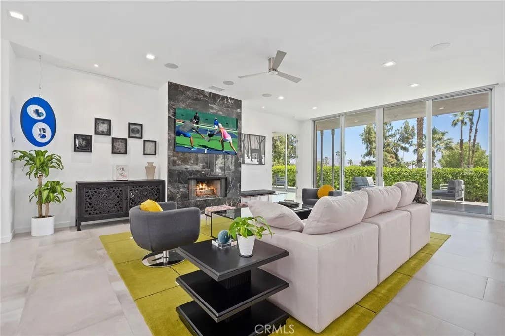 Photo of 47090 Amir Drive, Palm Desert, CA 92260 (MLS # TR25218615)