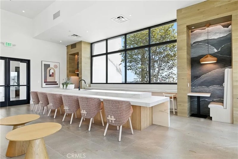 365 Mariposa Way