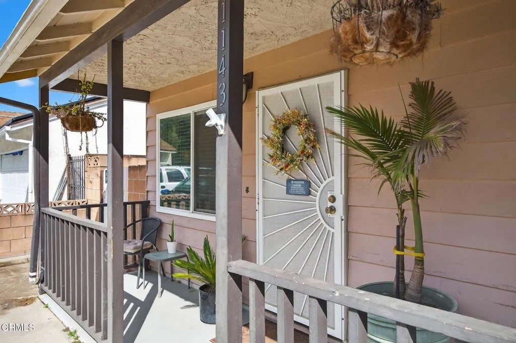 1143 Los Serenos Drive