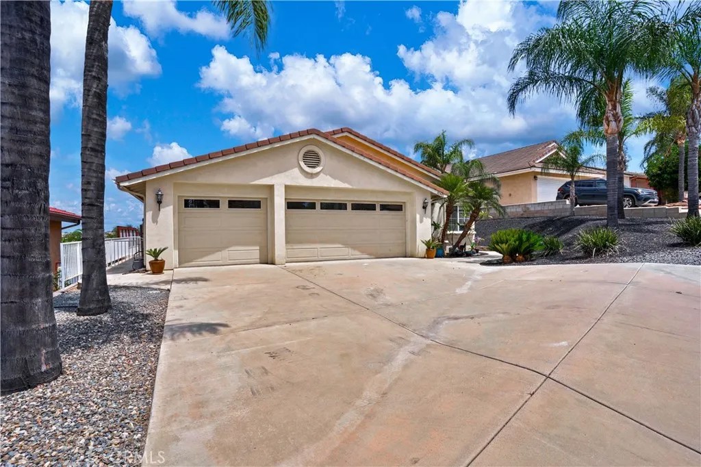 30446 S South Fork Drive