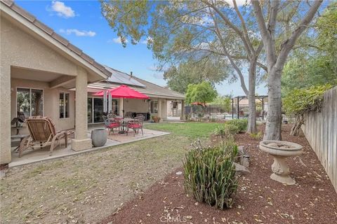 Tiny photo for 594 Diana Ct, Hanford, CA 93230 (MLS # FR25238900)