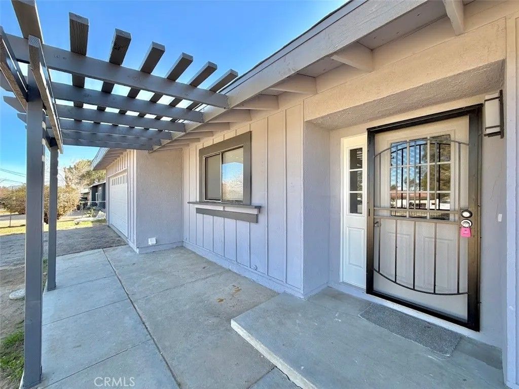 Photo of 18089 Capri St, Hesperia, CA 92345 (MLS # IV26038915)