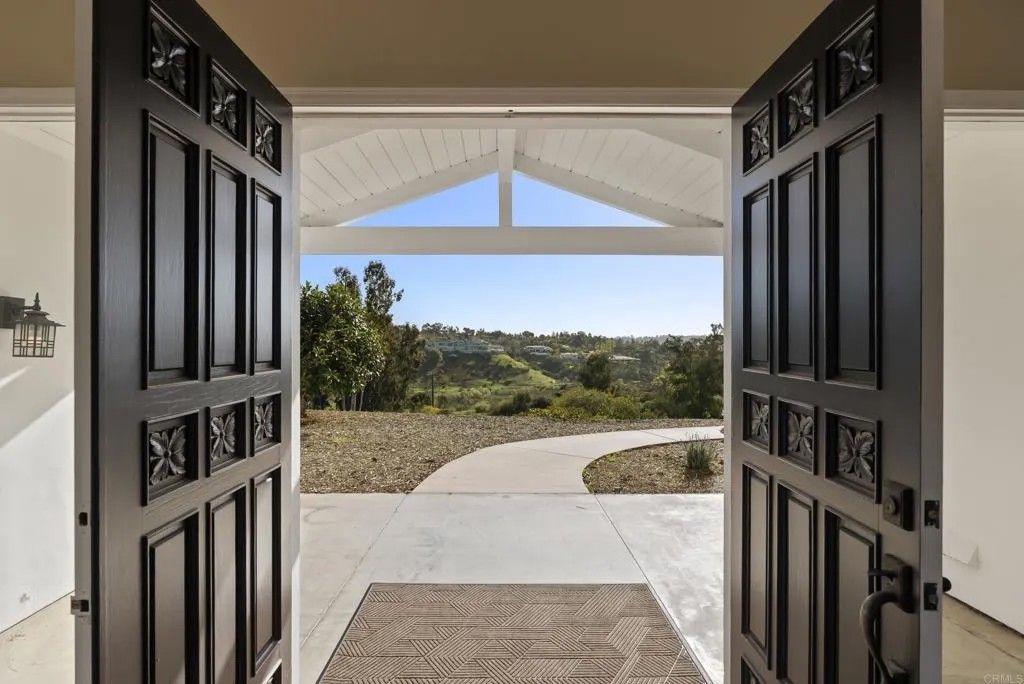 Photo of 16551 Zumaque, Rancho Santa Fe, CA 92067 (MLS # NDP2508647)