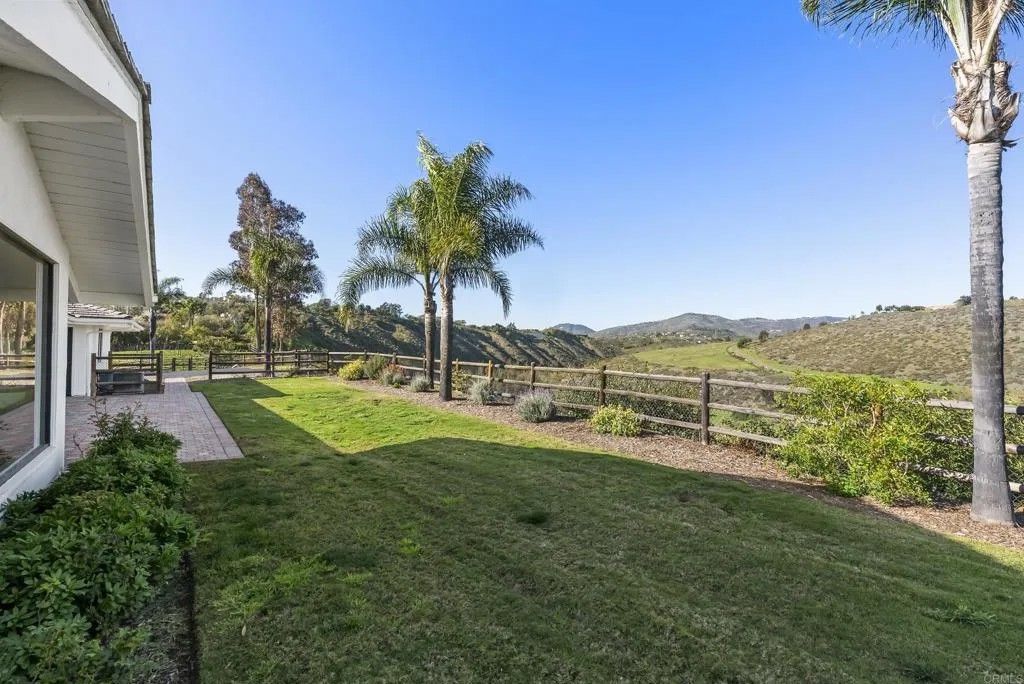 Photo of 16551 Zumaque, Rancho Santa Fe, CA 92067 (MLS # NDP2508647)
