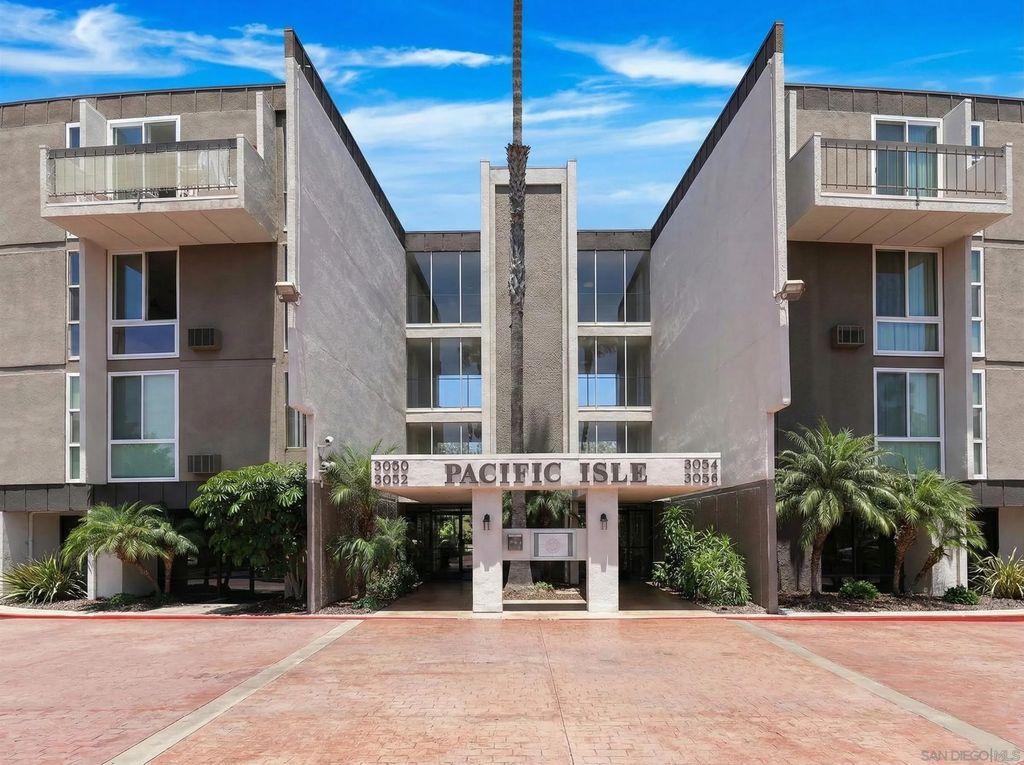 Photo of 3050 Rue Dorleans #470, San Diego, CA 92110 (MLS # 260004899)