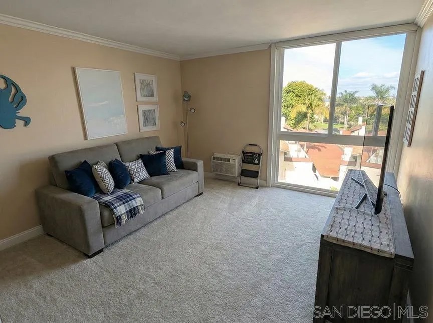 3050 Rue Dorleans 470