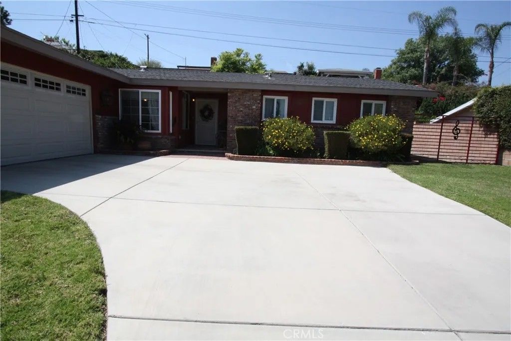 Photo of 13173 Chesterwood ST, Sylmar, CA 91342 (MLS # SR26104876)