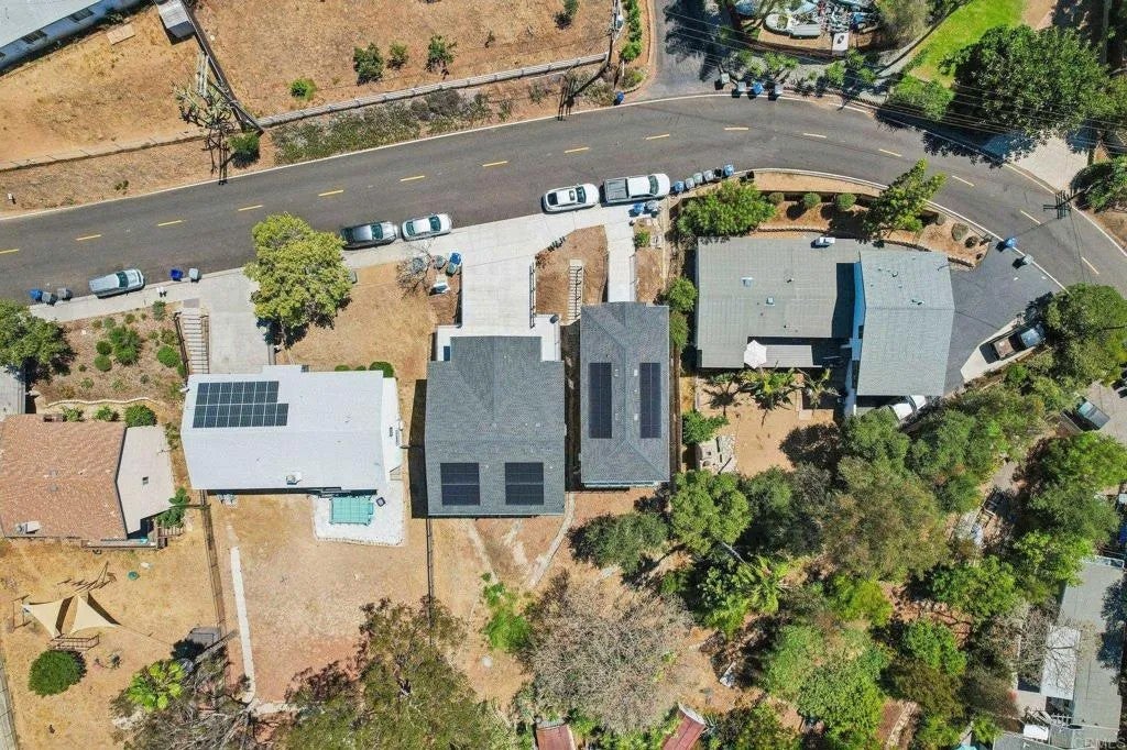490 Lado De Loma Drive