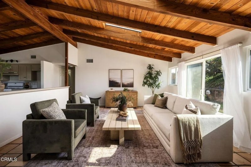 700 Concha Loma Drive