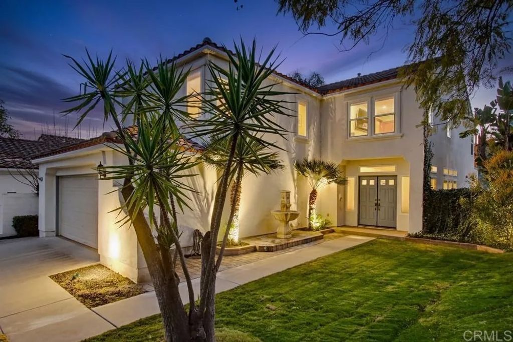 Photo of 2345 Amber Oak Lane, Escondido, CA 92027 (MLS # NDP2601467)