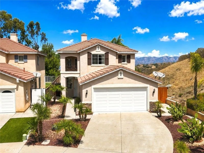 17892 Spring Hill
