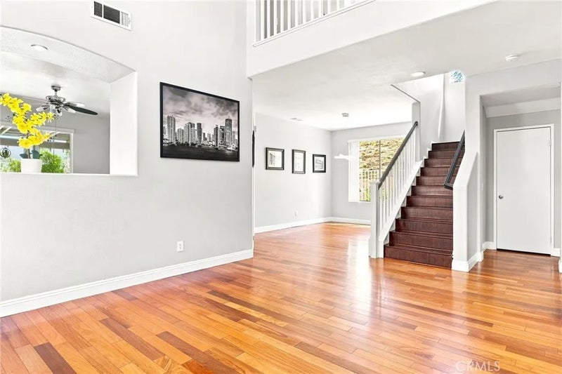 17892 Spring Hill
