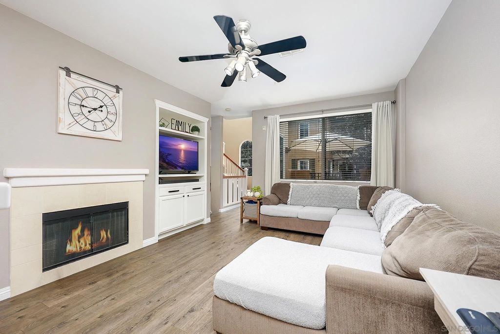 Photo of 2003 Caminito De La Cruz, Chula Vista, CA 91913 (MLS # 260003886)