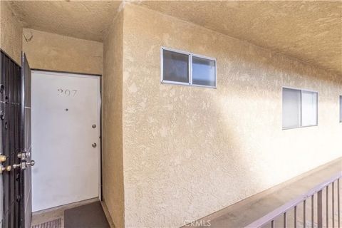 6255 Woodman ave Unit 207 Valley Glen CA 91401