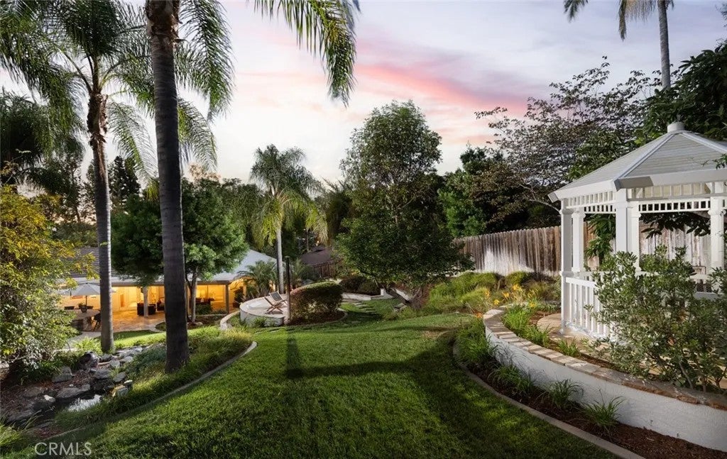 19122 Barrett Lane