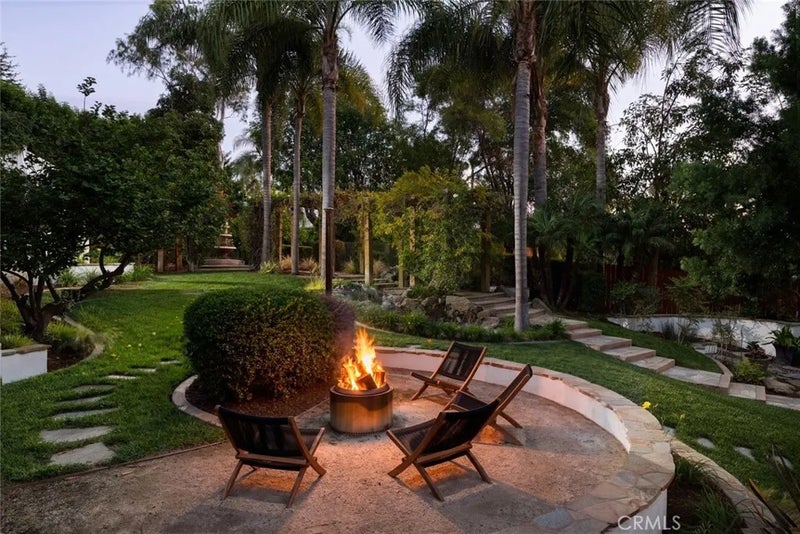 19122 Barrett Lane
