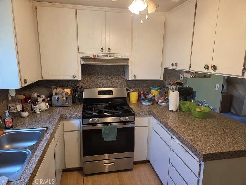 Photo of 9906 Cypress Avenue, Fontana, CA 92335 (MLS # IV26076841)