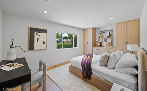 Tiny photo for 5157 Woodley Avenue, Encino, CA 91436 (MLS # SR25240268)