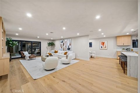 Tiny photo for 5157 Woodley Avenue, Encino, CA 91436 (MLS # SR25240268)