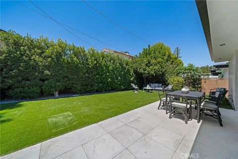 Tiny photo for 5157 Woodley Avenue, Encino, CA 91436 (MLS # SR25240268)