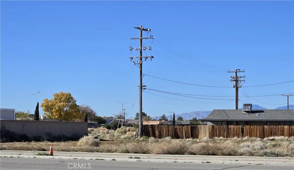 Photo of 0 Hacienda, California City, CA 93505 (MLS # CV25272542)