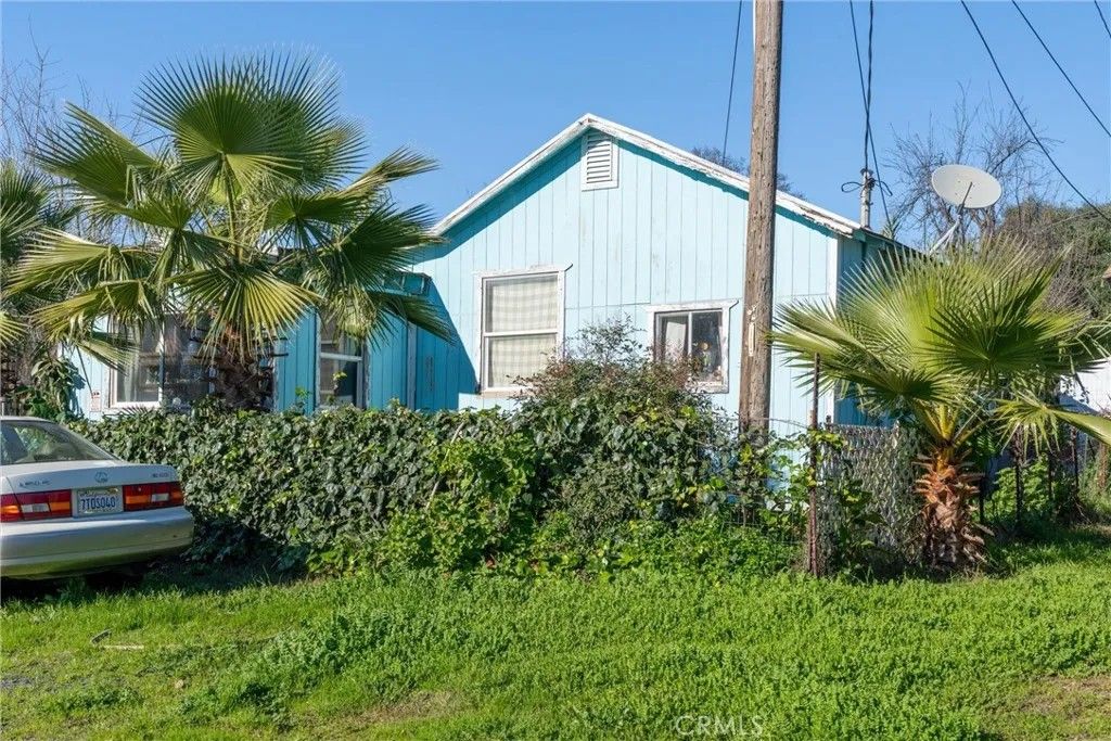 Photo of 843 Stus Ln, Oroville, CA 95965 (MLS # OR26008564)