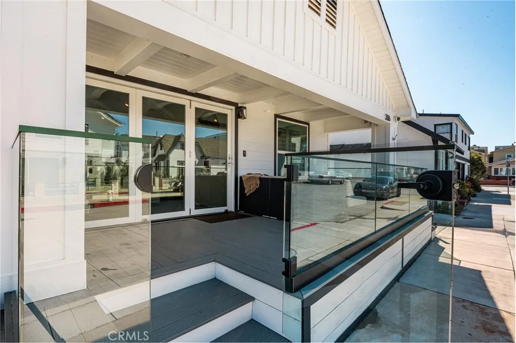 306 Alvarado Place