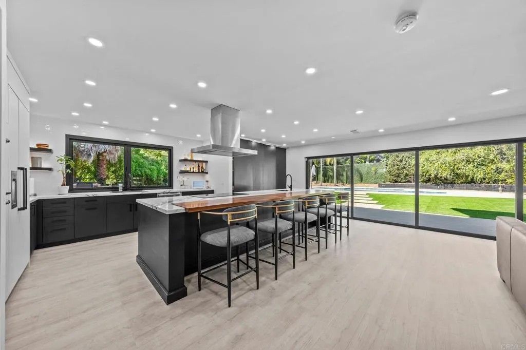 Photo of 20 Lake Helix Drive, La Mesa, CA 91941 (MLS # NDP2602741)