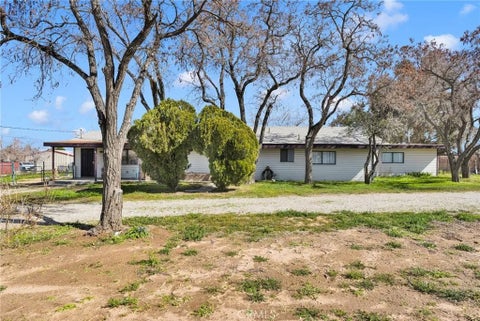 Photo of 11441 Hemlock Ave, Hesperia, CA 92345 (MLS # HD26105892)