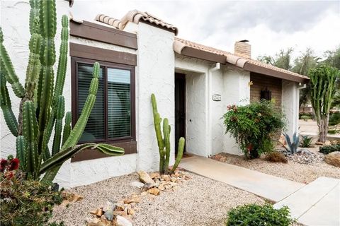 Photo of 2542 Miramonte #B, Palm Springs, CA 92264 (MLS # OC26026054)