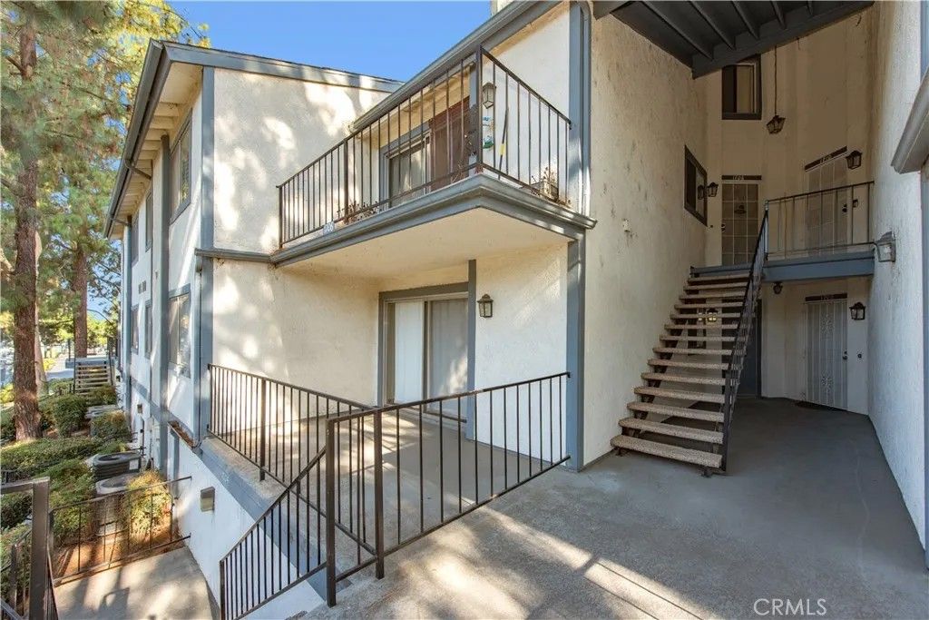 Photo of 1704 Bridgeport, West Covina, CA 91791 (MLS # CV26042155)