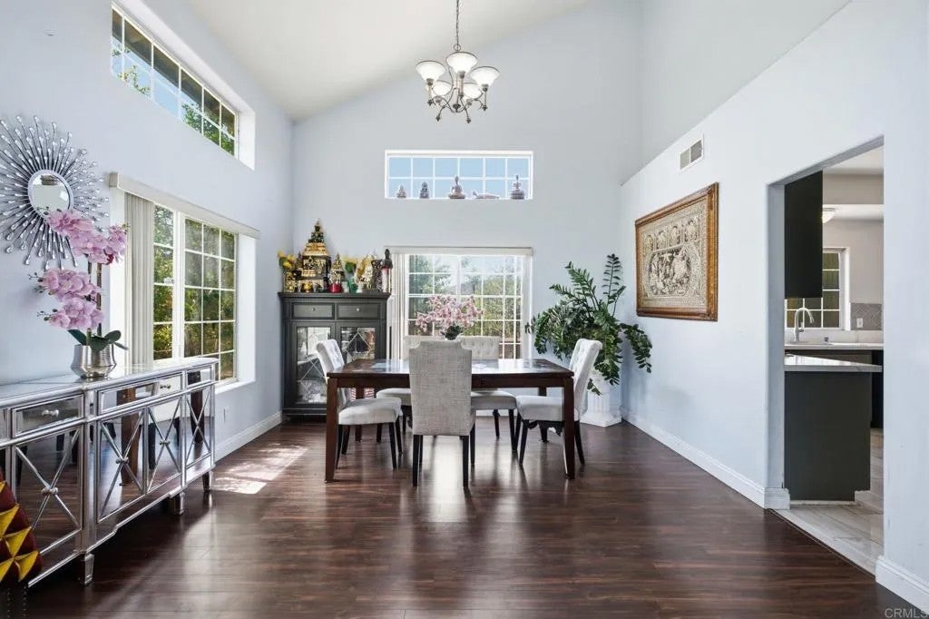 1737 Foxfire Court