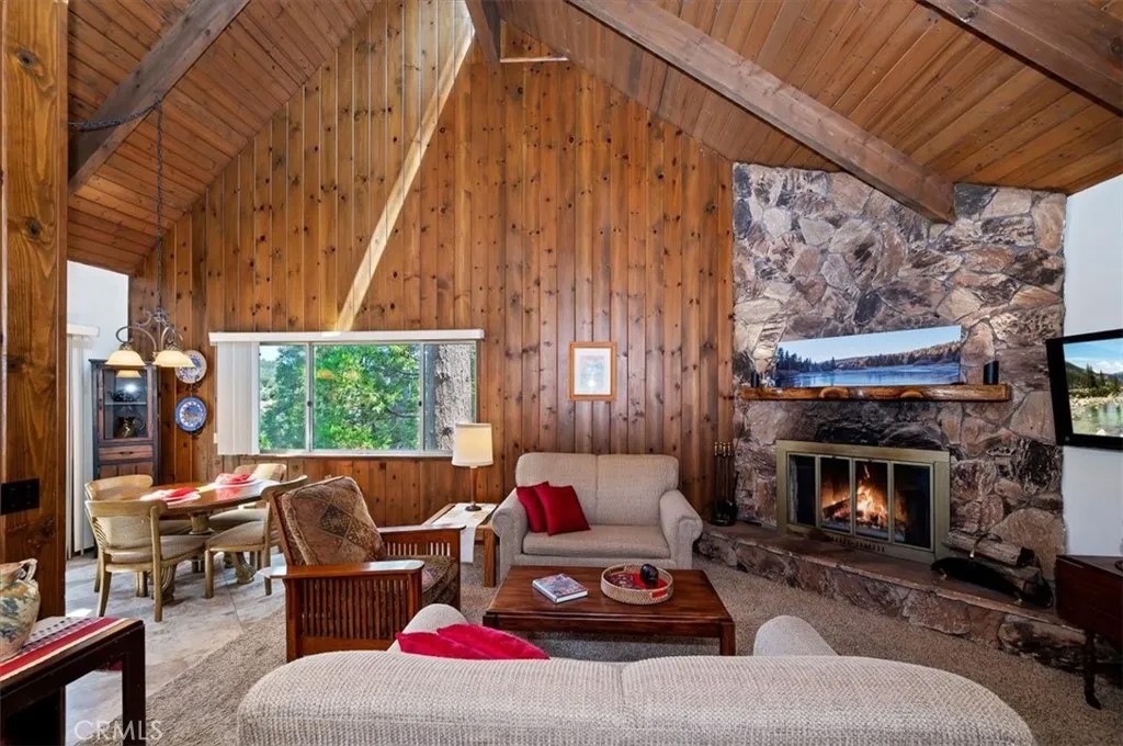 750 Grass Valley