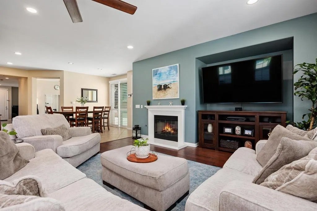 Photo of 1003 Vista Pointe Boulevard, Oceanside, CA 92057 (MLS # NDP2609149)