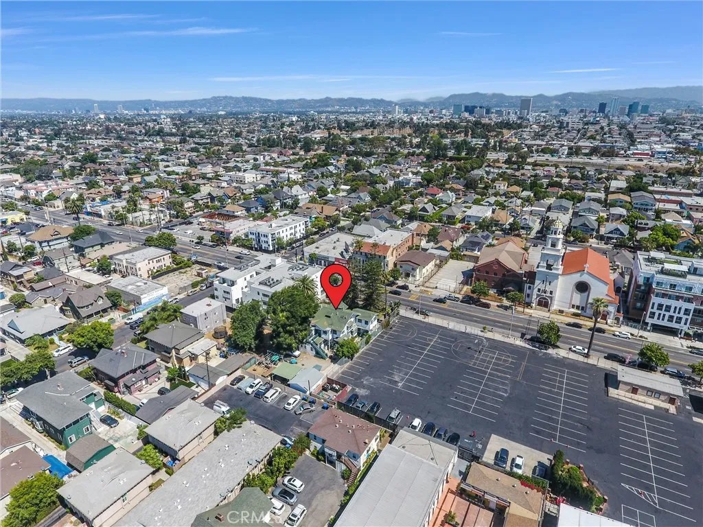1470 W Adams Boulevard