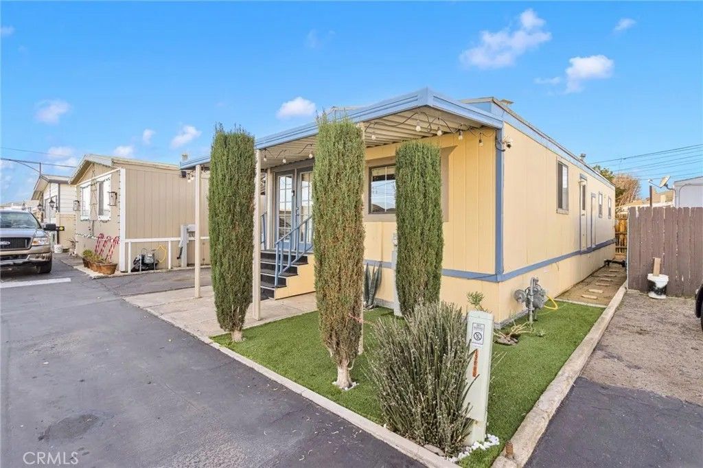 Photo of 16473 Green Tree Blvd #21, Victorville, CA 92395 (MLS # HD25278497)